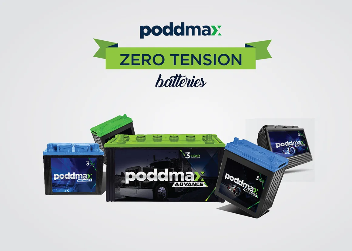 Five Poddmax Advance car batteries with green and blue lids grouped on a light grey background beneath a green banner reading “Zero Tension batteries”.